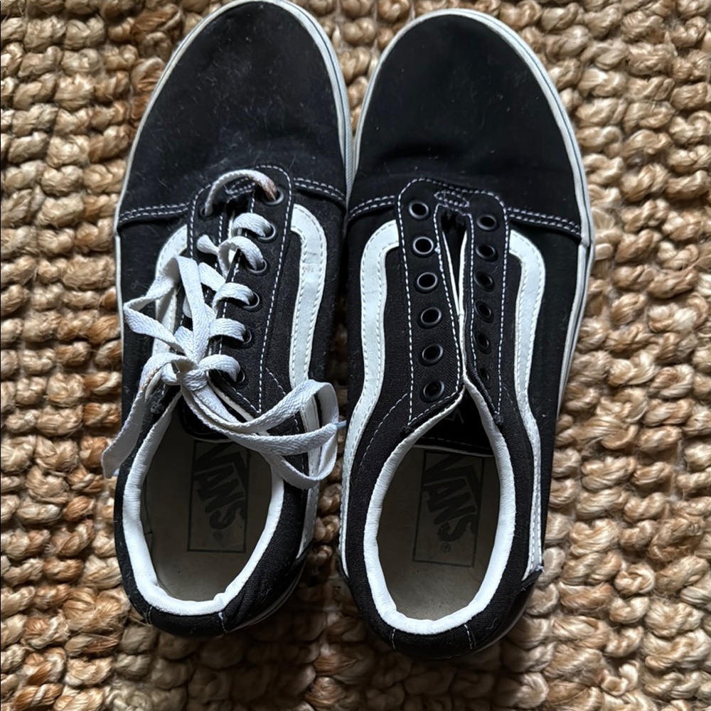 Vans Platform Black and White Sneakers size 8.5